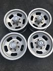 08590 Jeep Aluminum Wheel For Wagoneer Includes Hubs 08590 Jeep Aluminum Wheel For Wagoneer Includes Hubs