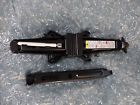 25928753 Oe Chevrolet Malibu Pontiac Scissor Jack With Lug Wrench