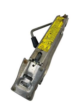 8l0-011-031 Audi 1998-2004 A6 Quattro Emergency Spare Tire Jack Tool Oem