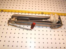 031d Audi/ Starzz 8d0 011 A4 1999-2000 In Rear Trunk Metal / Oem 1 Jack