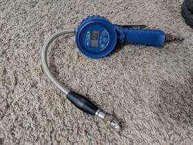 Blue Point #tpgdl1000cblue-point Blue-point Digital Tire Pressure Gauge And Inflator Chuck