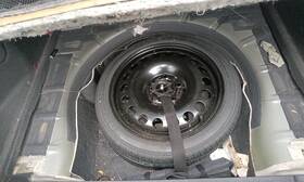 566.gm4e13 Buick Verano 2013 Spare Wheel Carrier 786673