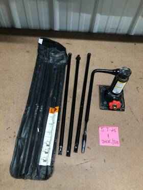 15172001 Chevrolet 1999-2015 Sierra Silverado 2500 3500 Emergency Jack Tire Tools With Bag