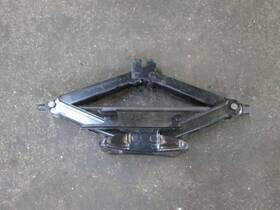 564.gm1o09 Chevrolet Impala 2009 Jack 350576
