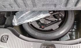 566.gm1g20 Chevrolet Trax 2020 Spare Wheel Carrier 686510