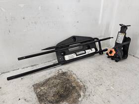 564.gm8g09 Chevrolet Truck Trailblaz 2009 Jack 2417652