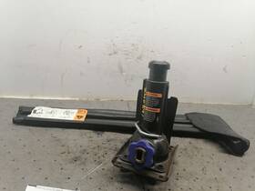 564.gm8g17 Chevrolet Truck Colorado 2017 Jack 1464275