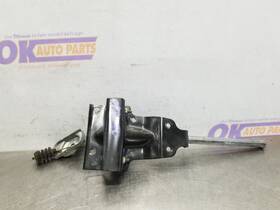 566.gm8299 Chevrolet Truck 99 1999 Chevy Tahoe Spare Wheel Tire Carrier Hoist