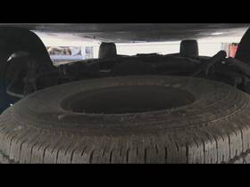 566.gm8b04 Chevrolet Truck Tahoe 2004 Spare Wheel Carrier 682244