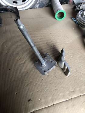 1h081 Dodge Truck 2004 Original Spare Tire Carrier