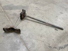 566.ch8n97 Dodge Truck 97 Ram 2500 Used Single Rear Wheel Spare Carrier Frame Mount