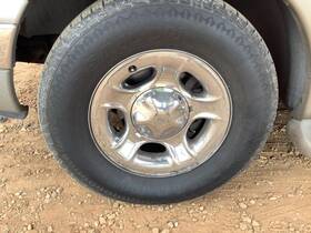 560-10067 Factory Oem Wheel 12mm Lugs 14mm Holes 17x7-1/2 Steel Chrome Fits 99-00 Expedition 4653738