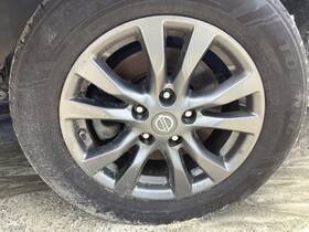 560-62718b Factory Oem Wheel 16x7 Alloy 5-double Spoke Fits 15-18 Altima 4310689