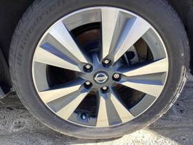 560-62757 Factory Oem Wheel 17x6-1/2 Alloy 5 Grooved Spoke Sl Fits 16-19 Sentra 4436639