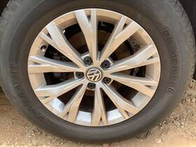 560-70038 Factory Oem Wheel 17x7 Alloy 10 Spoke Silver Fits 18-20 Tiguan 4321606