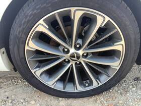 560-74756 Factory Oem Wheel 19x8 Alloy 15 Spoke Fits 17-19 Cadenza 4284395