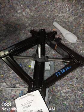 564.fd8a23 Ford Jack Oem 2023 Escape