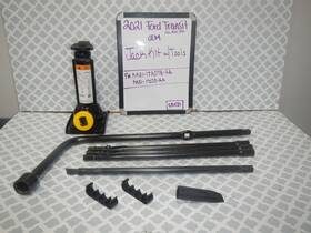 Kk31-17a078-aa Ford 2021 Transit 150 250 350 Oem Jack Kit With Tools Kk31-17