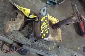 566.fd8202 Ford Truck 02 Ranger Spare Wheel Carrier