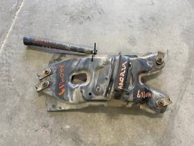 566.fd8n06 Ford Truck Used 06 F350 Dually Pickup Spare Carrier With Mount Plate Shipped 29861