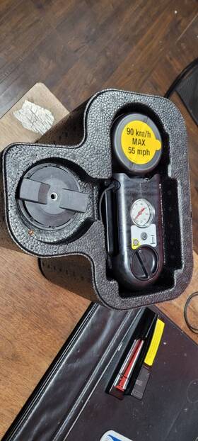 007100 Gm 2008 Cadillac Cts 4 Oem Tire Air Inflator Pump