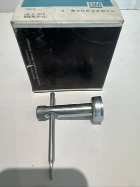 25532878 Gm Wrench Silver Special Security Wheel Trim Cover Lock Bolt
