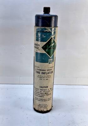 9590212 Gm Vintage Cadillac Tire Inflator P205/75d15 Stowaway Spare K16