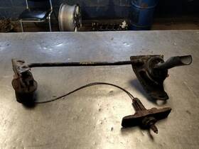 566.gm9e06 Gmc Truck Envoy 2006 Spare Wheel Carrier 501088