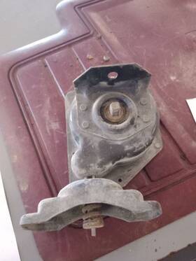 566.gm9j02 Gmc Truck Yukonxl15 2002 Spare Wheel Carrier 51656