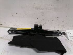 564.hy1212 Hyundai Tucson 2012 Jack 1481100