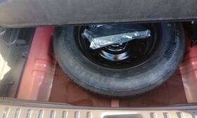 566.hy1217 Hyundai Tucson 2017 Spare Wheel Carrier 737378