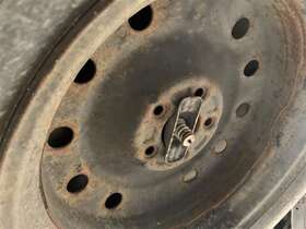 566.hy1413 Hyundai Santa Fe 2013 Spare Wheel Carrier