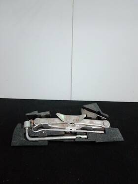 84976-eg000 Infiniti 06-10 M35 M45 Spare Tool Kit Luggage Box