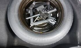566.am8220 Jeep Cherokee 2020 Spare Wheel Carrier 670929 566.am8220 Jeep Cherokee 2020 Spare Wheel Carrier 670929