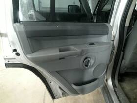 566.ch9706 Jeep/plymouth Truck Commander 2006 Spare Wheel Carrier 104553266