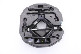 09146-11110 Kia 564.ki1s19 2018-23 Stinger Gt2 Awd 3.3l Lift Jack And Tool Kit With Foam Holder Container