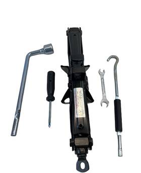 9149-3f200-3 Kia 2004-2006 Amanti Spare Tire Jack And Tool Kits With Case Assembly