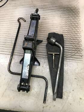 1429-c6 Mazda 1990-1997 Miata Oem Spare Tire Jack Tie Down Lug Wrench Tool Kit Set 90-97