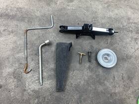 4834-m Mazda 1999-2005 Miata Oem Jack Spare Tire Tool Tie Down Lug Wrench 99-05 Read