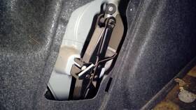 564.mz1k07 Mazda 3 2007 Jack 1074249