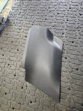 Bbm4-64231 Mazda 2010-2013 Speed3 Rh Passenger Right Center Console Trim Bbm4 64231