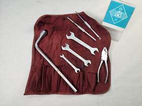 0005892407 Mercedes-benz 1075800003 Red Tool Kit Roll R107 450sl 280sl 107m47611