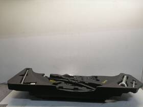 564.mb1208 Mercedes-benz 2008 Ml350 Jack And Tools 1206534