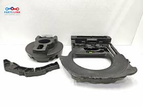 A1676842100 Mercedes-benz 2021-25 Gle63 Amg S Emergency Spare Tire Jack Tools Bracket Holder Set