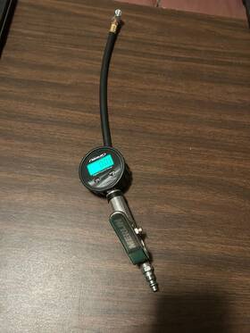 58172 Merlin Digital Tire Inflator With Pressure Gauge