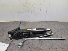 564.co1d14 Mini Cooper Clubman 2014 Jack And Tool Kit 1636658