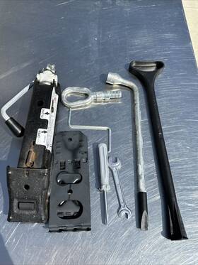 71111501931 Mini Cooper Tool Kit 02-08 R50 R52 440 #a2