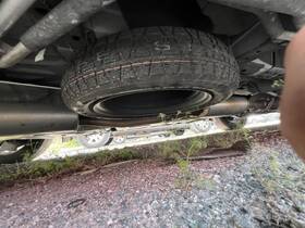 566.da1413 Nissan Quest 2013 Spare Wheel Carrier 1076463