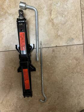 99550-5rw0a Nissan 13-14-15-16-17-18-19-20-21-22 Sentra Jack With Wrench Tools Oem
