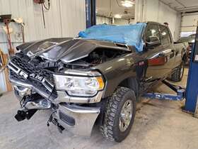 566.ch8n20 Oem Dodge Ram 2500 2020 Spare Wheel Carrier